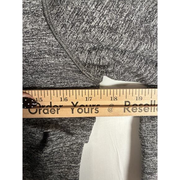 Lululemon DEFINE JACKET Size 10 LUON Heathered Gray W4557S Athletic Sculpting - Picture 6 of 8